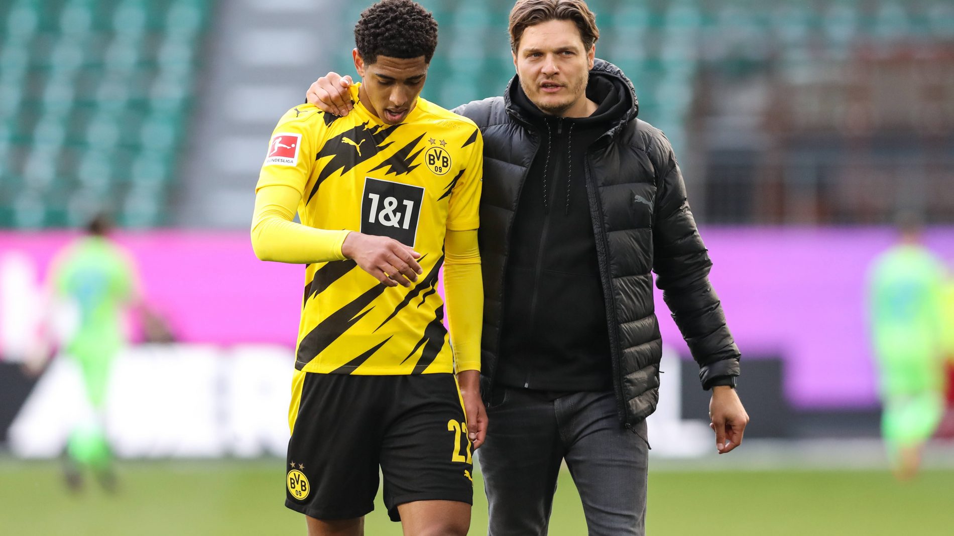 摆上台前 摆上台前